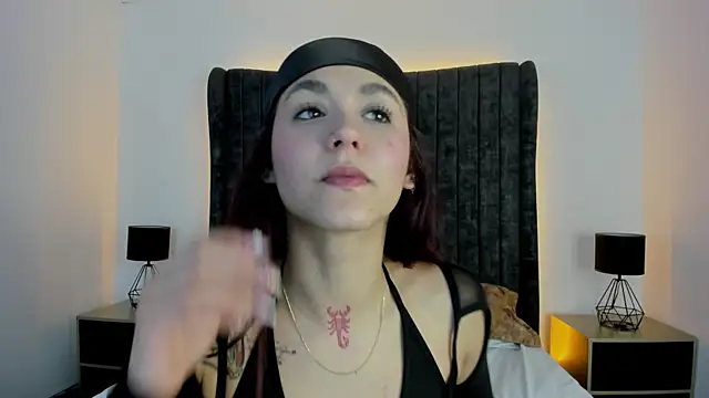 AnnyCherry  online show from 09-30-25, 10:04