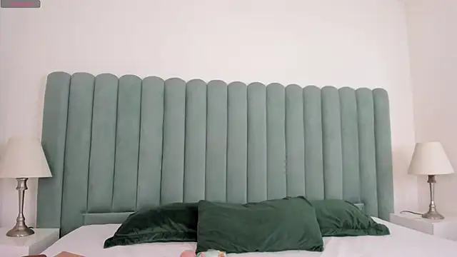 AnnyCherry  online show from 04-24-26, 11:29