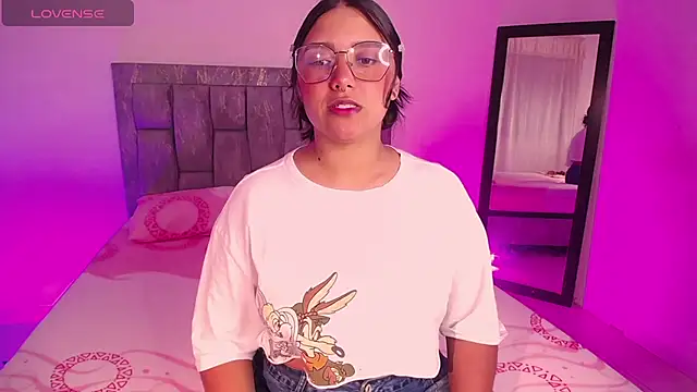 DIANEE 01 online show from 11-01-25, 09:17