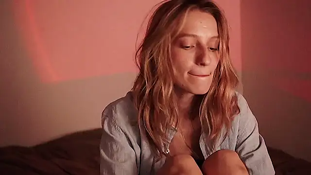 Snapshot of Stephany_talks chatting on 12-17-24, 02:23 Stephany talks online show from 12-17-24, 02:23