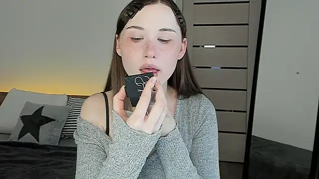 Stella Sunny online show from 05-30-26, 12:52