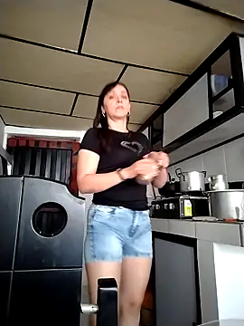 natalie cowens online show from 10-07-25, 09:01