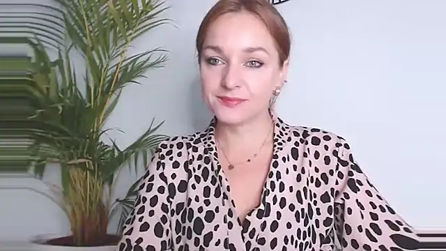 AliciaDesire online show from 11-13-25, 07:07