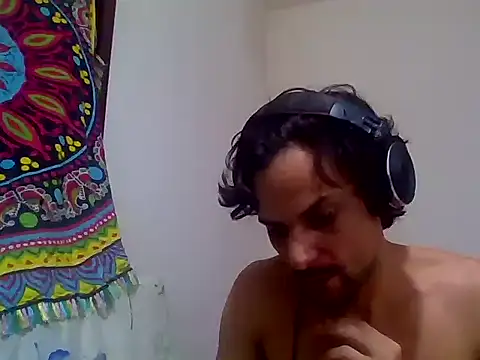 Snapshot of couplemilk chatting on 12-05-24, 04:20 couplemilk online show from 12-05-24, 04:20