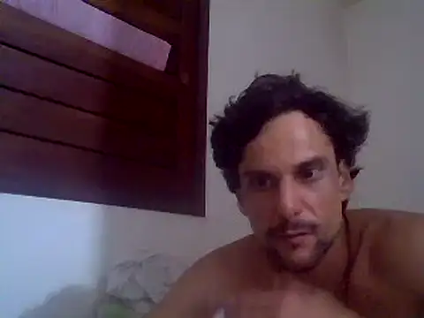 Snapshot of couplemilk chatting on 12-30-24, 06:31 couplemilk online show from 12-30-24, 06:31