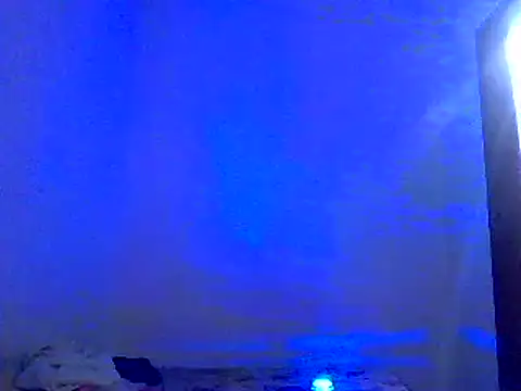 Snapshot of couplemilk chatting on 12-31-24, 04:16 couplemilk online show from 12-31-24, 04:16