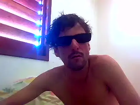 Snapshot of couplemilk chatting on 01-01-25, 03:03 couplemilk online show from 01-01-25, 03:03