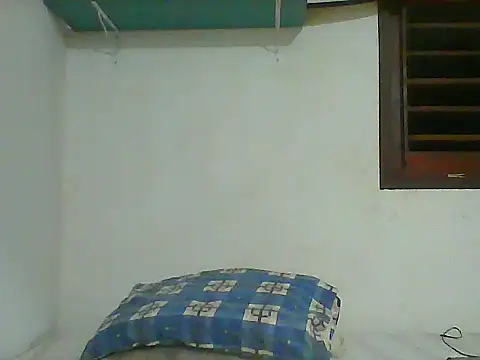 Snapshot of couplemilk chatting on 01-27-25, 03:47 couplemilk online show from 01-27-25, 03:47