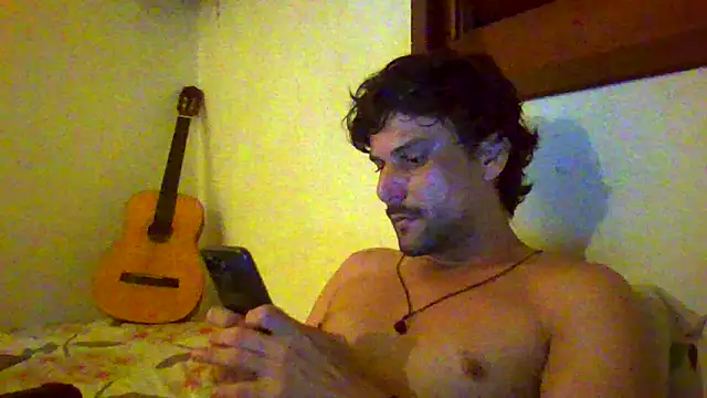 Snapshot of couplemilk chatting on 02-20-26, 02:41 couplemilk online show from 02-20-26, 02:41