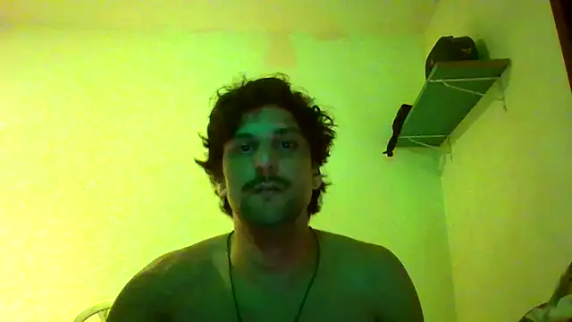 Snapshot of couplemilk chatting on 03-28-26, 11:48 couplemilk online show from 03-28-26, 11:48