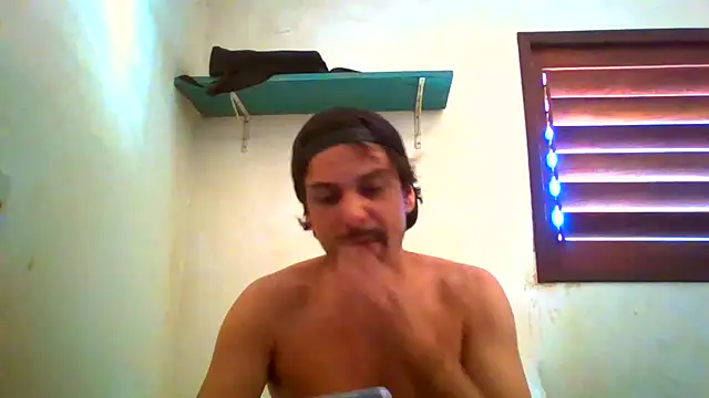 Snapshot of couplemilk chatting on 05-23-26, 03:27 couplemilk online show from 05-23-26, 03:27