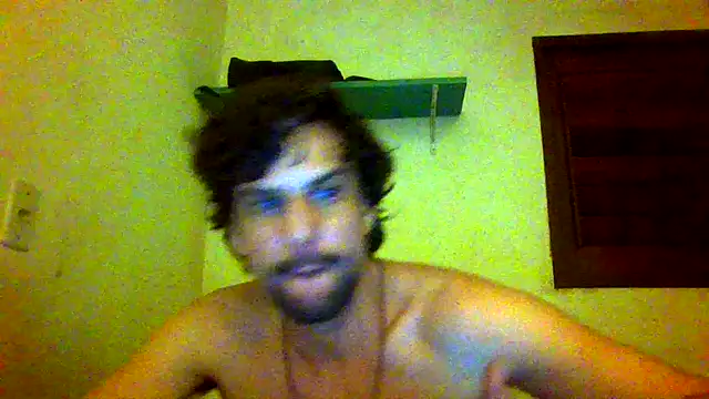 Snapshot of couplemilk chatting on 06-05-26, 06:31 couplemilk online show from 06-05-26, 06:31