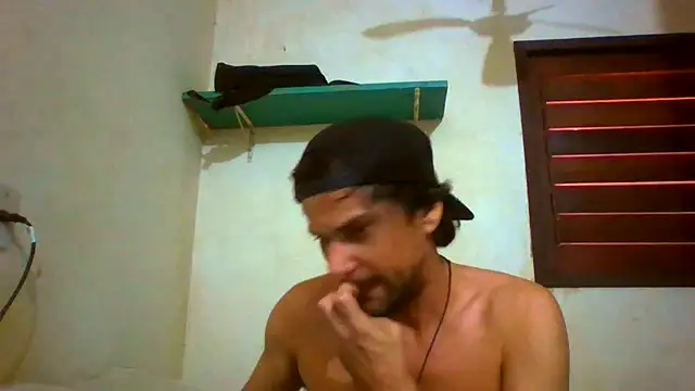 Snapshot of couplemilk chatting on 06-16-26, 05:37 couplemilk online show from 06-16-26, 05:37