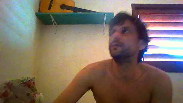 Snapshot of couplemilk chatting on 06-26-26, 02:21 couplemilk online show from 06-26-26, 02:21