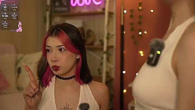 IsabellaTorrance online show from 11-16-25, 04:40