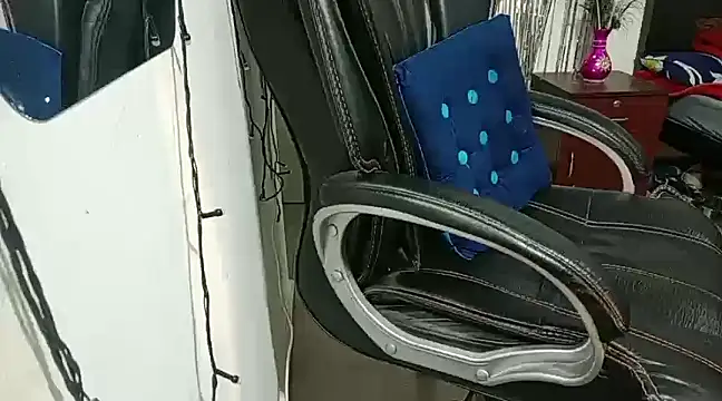 Snapshot of Anjali_cute-Pondati chatting on 03-11-25, 10:18 Anjali cute-Pondati online show from 03-11-25, 10:18