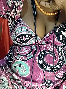 Snapshot of Anjali_cute-Pondati chatting on 09-23-25, 12:35 Anjali cute-Pondati online show from 09-23-25, 12:35