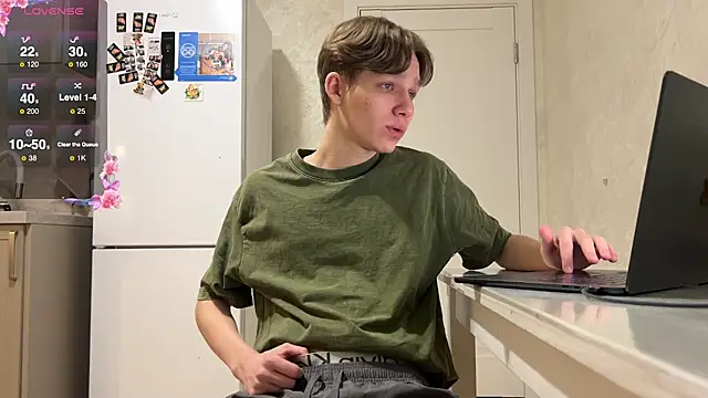 gay boyss online show from 03-02-25, 06:08