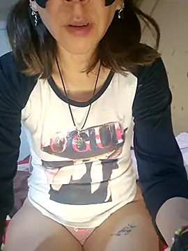 Lunababymylove online show from 07-22-26, 02:58