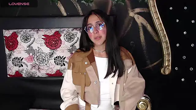 ling ling24 online show from 12-23-24, 07:49