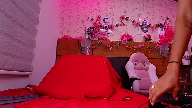 Snapshot of nata_luna chatting on 09-13-25, 07:13 nata luna online show from 09-13-25, 07:13