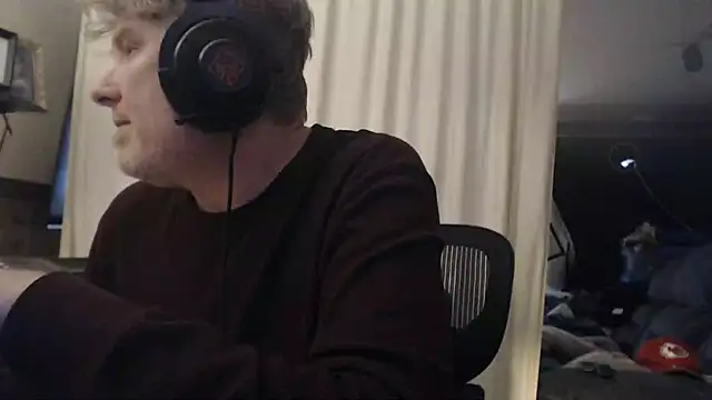 BrisonChase online show from 03-09-25, 08:51