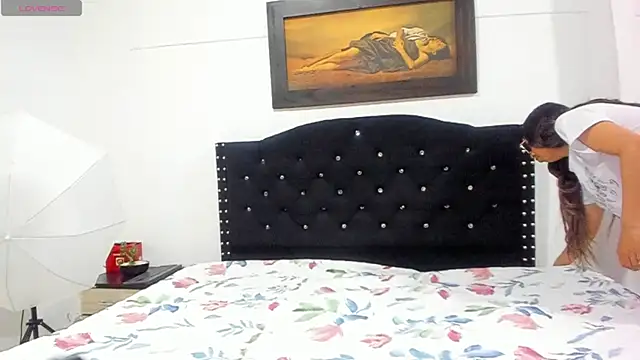 Vahiolet smith online show from 12-05-25, 03:26