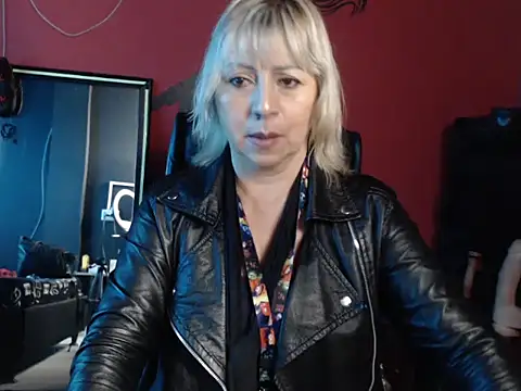 KLOE PIELL online show from 02-25-26, 09:35