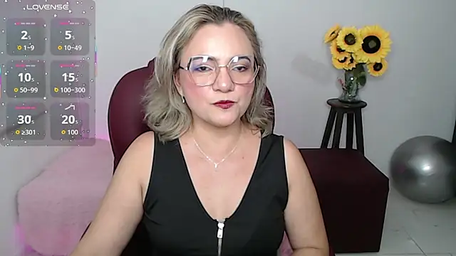 Ghada milf online show from 02-16-26, 10:50