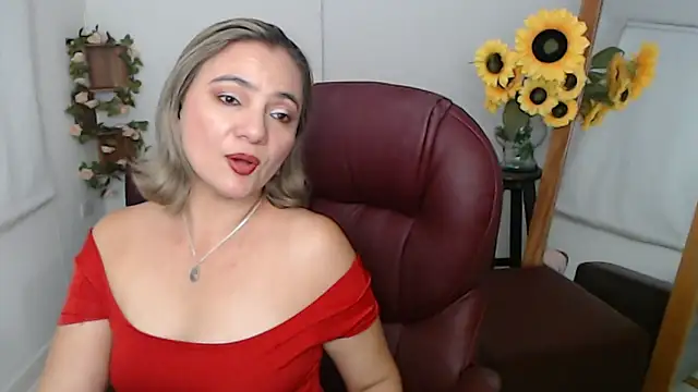 Ghada milf online show from 06-12-26, 10:30