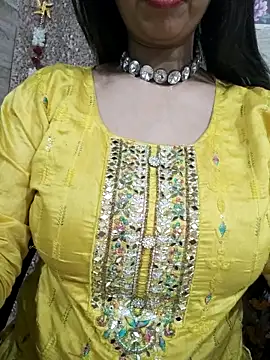 Aradhya-Sharma online show from 02-25-25, 02:44