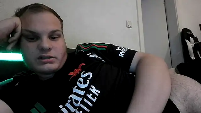 Snapshot of Nicolasjlhkjzl chatting on 07-18-26, 09:13 Nicolasjlhkjzl online show from 07-18-26, 09:13