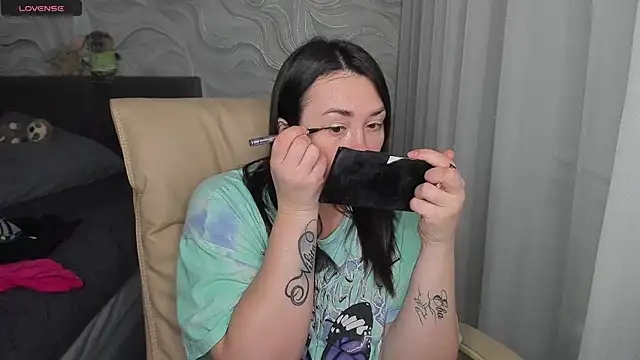 Kendra SXY online show from 12-22-25, 02:52