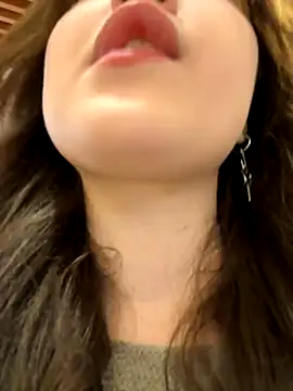 Snapshot of Peachy_Dream chatting on 09-14-25, 05:12 Peachy Dream online show from 09-14-25, 05:12