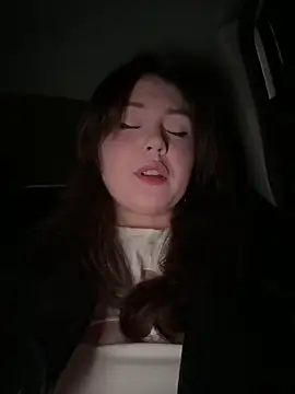 Snapshot of Peachy_Dream chatting on 09-28-25, 06:13 Peachy Dream online show from 09-28-25, 06:13