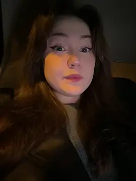 Snapshot of Peachy_Dream chatting on 10-09-25, 06:39 Peachy Dream online show from 10-09-25, 06:39