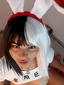 Cleo hills online show from 02-02-25, 01:52