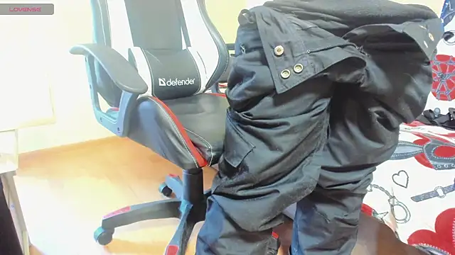 Snapshot of Queen_Sport chatting on 03-11-25, 07:48 Queen Sport online show from 03-11-25, 07:48