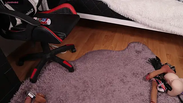 Snapshot of Queen_Sport chatting on 03-17-25, 11:10 Queen Sport online show from 03-17-25, 11:10