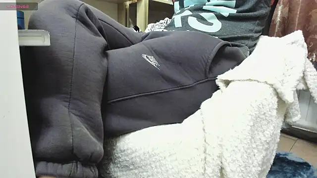 Snapshot of Queen_Sport chatting on 12-01-25, 06:18 Queen Sport online show from 12-01-25, 06:18