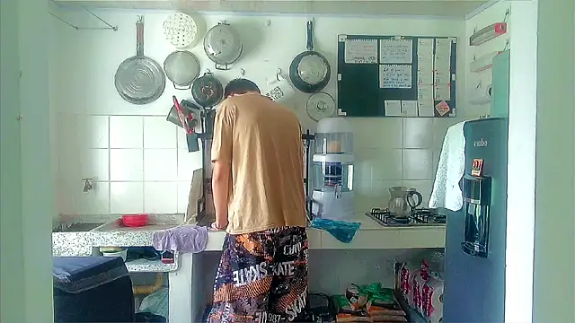 Snapshot of Andy_gray chatting on 10-28-25, 05:04 Andy gray online show from 10-28-25, 05:04