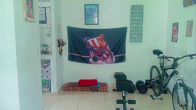 Snapshot of Andy_gray chatting on 10-31-25, 04:30 Andy gray online show from 10-31-25, 04:30