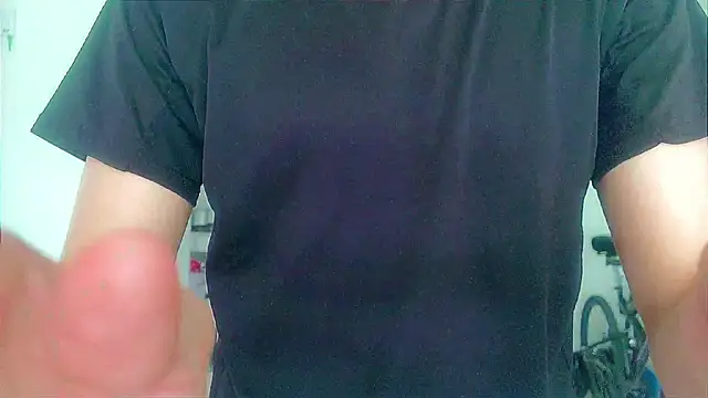 Snapshot of Andy_gray chatting on 11-03-25, 04:19 Andy gray online show from 11-03-25, 04:19