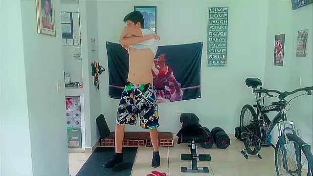 Snapshot of Andy_gray chatting on 11-13-25, 03:11 Andy gray online show from 11-13-25, 03:11