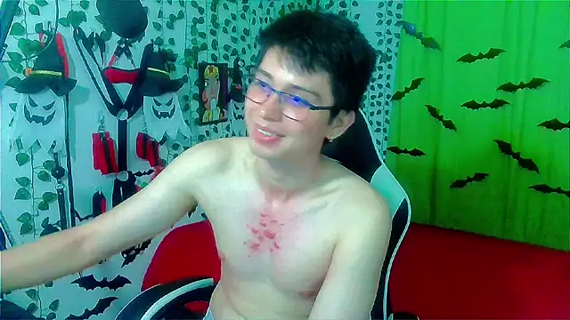 Snapshot of Andy_gray chatting on 11-26-25, 10:55 Andy gray online show from 11-26-25, 10:55