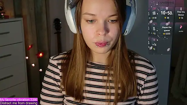 ValBae online show from 10-27-25, 09:30