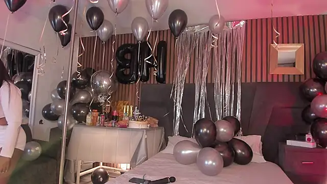 ailynBlaze online show from 04-23-26, 05:52