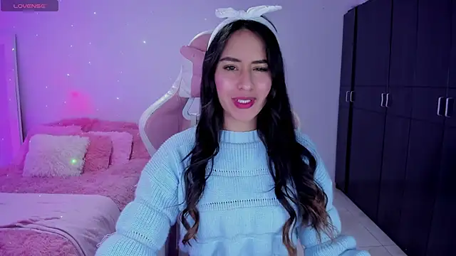 Tinylottie online show from 12-19-25, 05:31