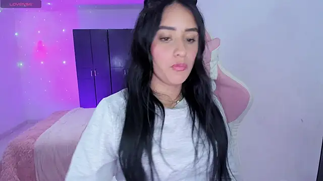 Tinylottie online show from 04-17-26, 11:08