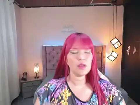 brithany smiith  online show from 03-05-25, 03:29